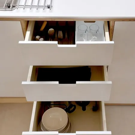 Urban Hide סלוניקי